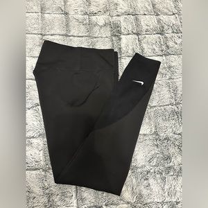 Nike Dry Fit Workout leggings